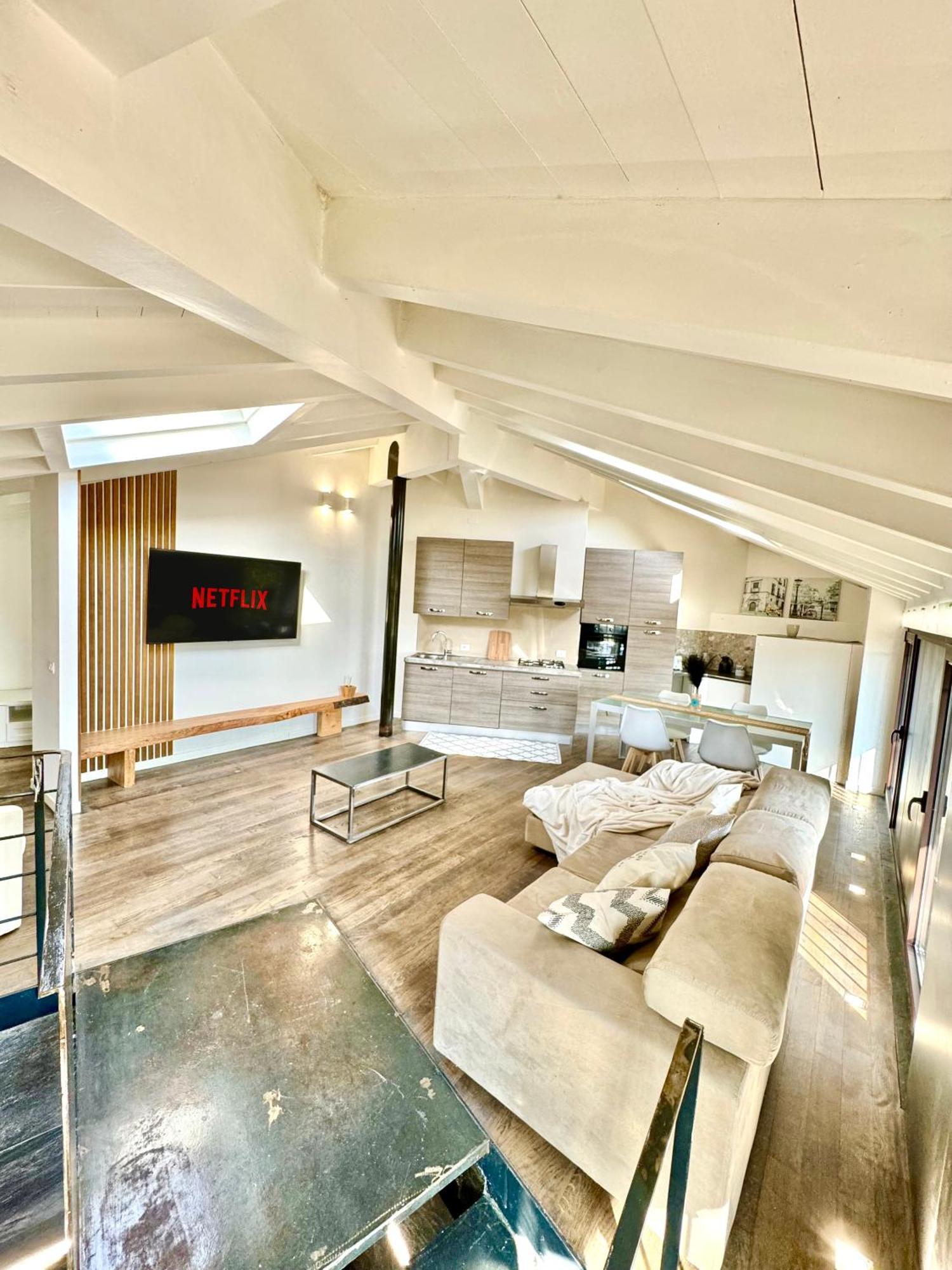 Bridge Apt Brescia - Netflix - Wifi Ngoại thất bức ảnh