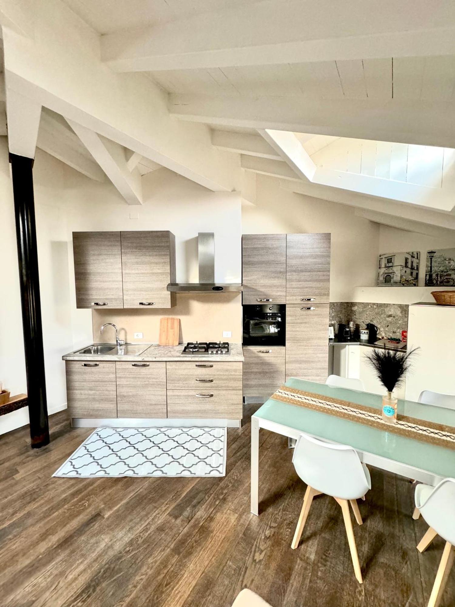 Bridge Apt Brescia - Netflix - Wifi Ngoại thất bức ảnh